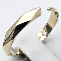 Boucle D'Oreille Anneau En Or Pour Homme Avec Diamants -Vivalatina Boutiqe 2 Copiar min 6 2bfa5141 012b 4cb6 b6f3 710812bc939b