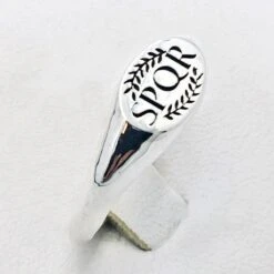 Bague Romaine SPQR 16 Bague Romaine SPQR -Vivalatina Boutiqe 6 Copiar min 3 677d04e1 060f 442f 9ecf ad6af97ebb6c