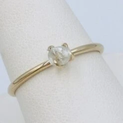 Bague Diamant Brut Solitaire Pour Femme 19 Bague Diamant Brut Solitaire Pour Femme -Vivalatina Boutiqe Bague diamant brut 4