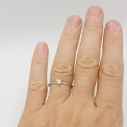 Bague Diamant Brut Solitaire Pour Femme 27 Bague Diamant Brut Solitaire Pour Femme -Vivalatina Boutiqe Bague diamant brut or blanc 4