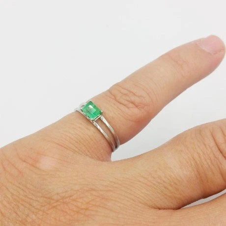 Bague Émeraude Moderne 4 Bague Émeraude Moderne – Image 2