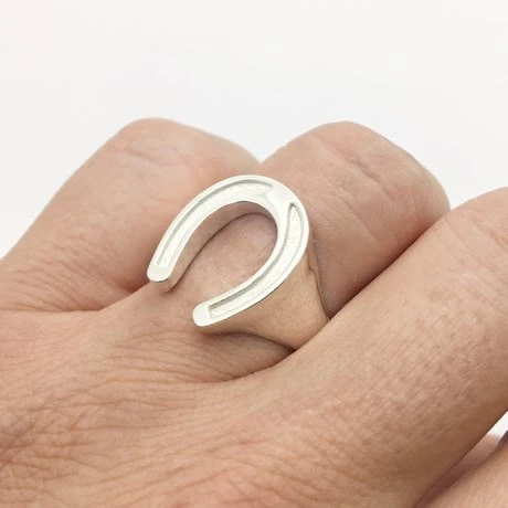 Chevalière Fer à Cheval 7 Chevalière Fer à Cheval – Image 5