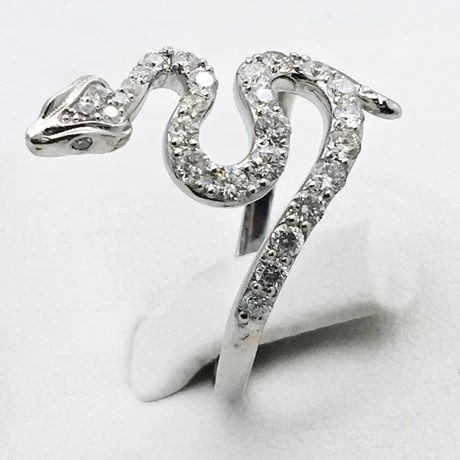 Bague Serpent En Or Et Diamant Pour Femme 16 Bague Serpent En Or Et Diamant Pour Femme – Image 14