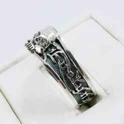 Bague Tête De Mort Pour Femme -Vivalatina Boutiqe Bague tete de mort femme 2