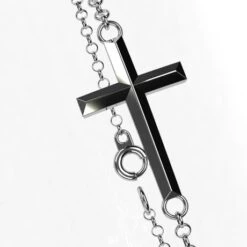 Bracelet Croix Pour Femme En Or 18 Carats -Vivalatina Boutiqe Bracelet croix femme or 2