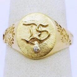 Chevalière Homme En Or Avec Initiales En Relief