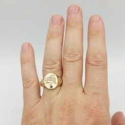 Chevalière Homme En Or Avec Initiales En Relief 20 Chevalière Homme En Or Avec Initiales En Relief -Vivalatina Boutiqe Chevaliere homme or initiale relief 6