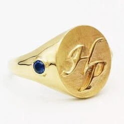 Chevalière Homme En Or Avec Initiales En Relief 23 Chevalière Homme En Or Avec Initiales En Relief -Vivalatina Boutiqe Chevaliere homme or initiale relief 9