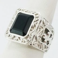 Chevalière Homme En Argent Et Onyx -Vivalatina Boutiqe Chevaliere onyx argent pour homme 4