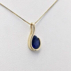 Collier Saphir Bleu -Vivalatina Boutiqe Collier saphir bleu or 1 704eb21f dbd7 4f72 89f6 d6a6d3abe343