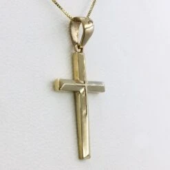 Croix En Or 18 Carats Pour Femme 21 Croix En Or 18 Carats Pour Femme -Vivalatina Boutiqe Croix chretienne or jaune 6