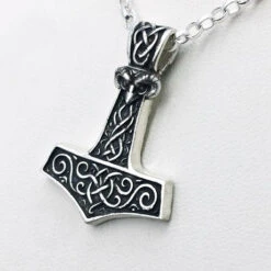 Pendentif Marteau De Thor En Argent -Vivalatina Boutiqe Marteau thor argent 2