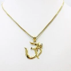 Pendentif OM En Or 29 Pendentif OM En Or -Vivalatina Boutiqe Pendentif OM Or 3