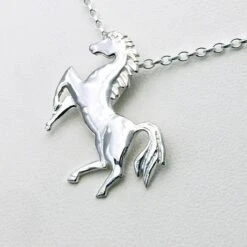 Pendentif Cheval En Or -Vivalatina Boutiqe Pendentif cheval or 13