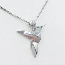 Collier & Pendentif Colibri En Or -Vivalatina Boutiqe Pendentif colibri or 2