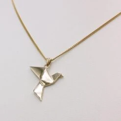 Pendentif Colombe De L'Esprit Saint -Vivalatina Boutiqe Pendentif colombe or 4