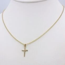 Collier Croix Or -Vivalatina Boutiqe Pendentif croix or jaune 2 d789e921 62b2 4698 ada5 4e957c03efb1