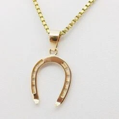 Pendentif Fer à Cheval En Or 17 Pendentif Fer à Cheval En Or -Vivalatina Boutiqe Pendentif fer cheval or jaune 2