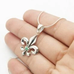 Pendentif Fleur De Lys Argent 14 Pendentif Fleur De Lys Argent -Vivalatina Boutiqe Pendentif fleur de lys argent 6