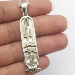 Pendentif Cartouche Égyptien Prénom 20 Pendentif Cartouche Égyptien Prénom -Vivalatina Boutiqe Pendentif hieroglyphe sylvie 6