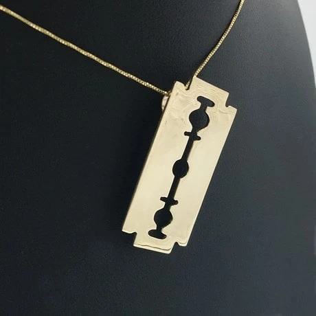 Pendentif Lame De Rasoir En Or 8 Pendentif Lame De Rasoir En Or – Image 6