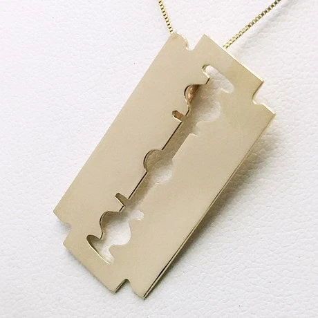 Pendentif Lame De Rasoir En Or 4 Pendentif Lame De Rasoir En Or – Image 2