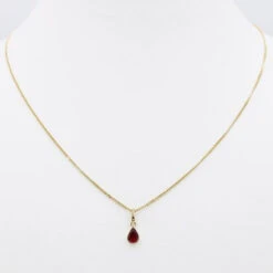 Pendentif Rubis Poire En Or Pour Femme -Vivalatina Boutiqe Pendentif rubis or 1
