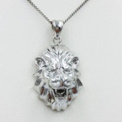 Pendentif Tête De Lion -Vivalatina Boutiqe Pendentif tete lion or 2
