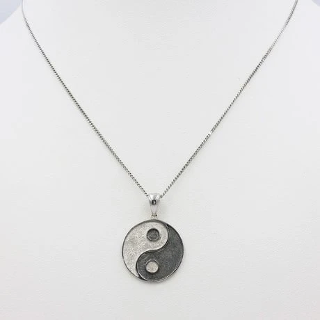 Collier Pendentif Yin Yang En Or 10 Collier Pendentif Yin Yang En Or – Image 8