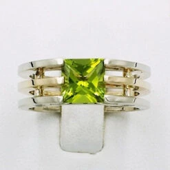 Pierre De Péridot Verte Naturelle -Vivalatina Boutiqe Prix bague pierre peridot