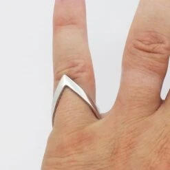 Alliance Africaine Pour Femme En Or -Vivalatina Boutiqe alliance africaine or blanc 18k 10 Copy min