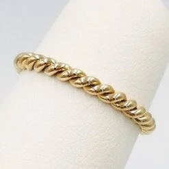 Alliance Torsadée En Or 18 Carats 19 Alliance Torsadée En Or 18 Carats -Vivalatina Boutiqe alliance torsadee or jaune 1 min