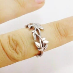 Alliance Feuille De Laurier -Vivalatina Boutiqe alliancefeuilledelaurierorblanc18carats 3