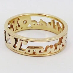 Bague 2 Ou 3 Prénoms Personnalisables En Or Et Diamants -Vivalatina Boutiqe bague 3 prenoms or jaune 18 carats 6