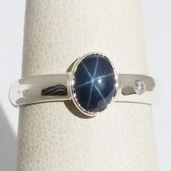 Bague Saphir Étoilé