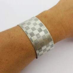 Bracelet Manchette Large Pour Femme En Argent -Vivalatina Boutiqe bracelet manchette femme argent 6 Copy