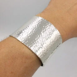 Bracelet Manchette En Argent 16 Bracelet Manchette En Argent -Vivalatina Boutiqe bracelet manchette large en argent martele 5