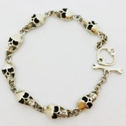 Bracelet Tête De Mort Argent -Vivalatina Boutiqe bracelet tete de mort argent 2 Copy