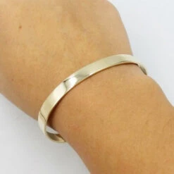 Bracelet Jonc Homme En Or 18 Carats 22 Bracelet Jonc Homme En Or 18 Carats -Vivalatina Boutiqe braceletjonclisseenorjaune18caratspourhomme 7