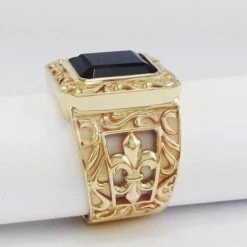 Chevalière Or Onyx 12 Chevalière Or Onyx -Vivalatina Boutiqe chevaliere fleur de lys or 18k onyx homme visuel 2 Copy 1