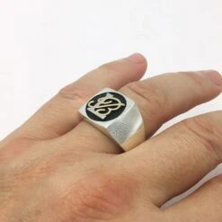 Chevalière Pour Homme En Argent Avec Initiales En Or Ou Platine -Vivalatina Boutiqe chevaliere homme en argent initiale en or 10