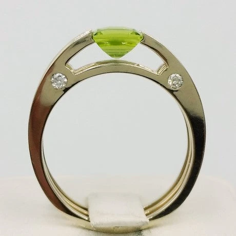 Chevalière Avec Pierre Verte De Péridot 9 Chevalière Avec Pierre Verte De Péridot – Image 7