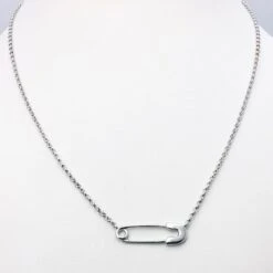 Collier Épingle à Nourrice -Vivalatina Boutiqe collierepingleanourriceorblanc18carats 4