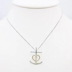 Croix Camarguaise En Or 18 Carats -Vivalatina Boutiqe croix camarguaise argent or 1