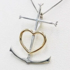 Croix Camarguaise En Or 18 Carats -Vivalatina Boutiqe croix camarguaise argent or 4