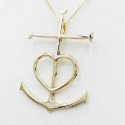 Croix Camarguaise En Or 18 Carats -Vivalatina Boutiqe croix camarguaise or jaune 7