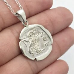Médaille Antique Chouette Athénienne -Vivalatina Boutiqe medaillegrecqueorblanc18carats25
