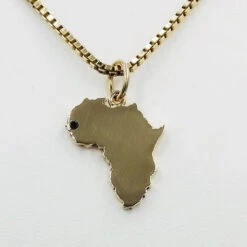 Pendentif Carte Afrique En Or 18k -Vivalatina Boutiqe pendentif afrique or jaune 18k et diamant noir 2