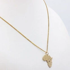 Pendentif Carte Afrique En Or 18k -Vivalatina Boutiqe pendentif carte afrique diamant noir