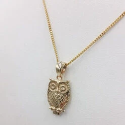 Collier Pendentif Chouette En Or -Vivalatina Boutiqe pendentif chouette or jaune 2 Copy